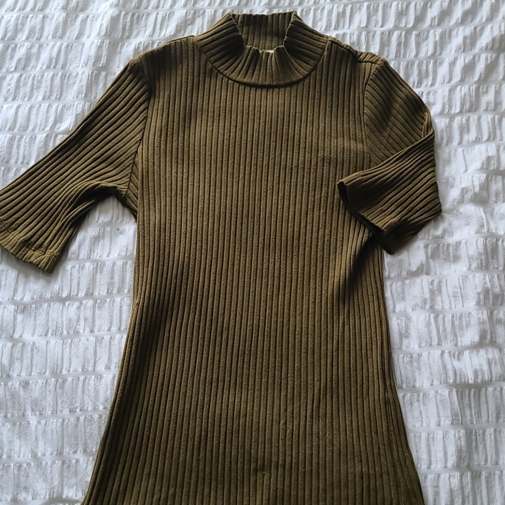 Mock neck